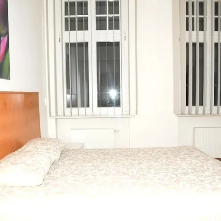 Economic Mandala Apartment Poznan Exterior photo